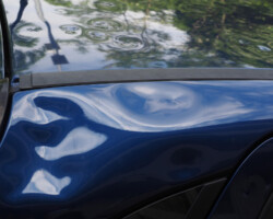 Hagelschaden - eine der häufigsten Kaskoschäden Hagelschaden - eine der häufigsten Kaskoschäden